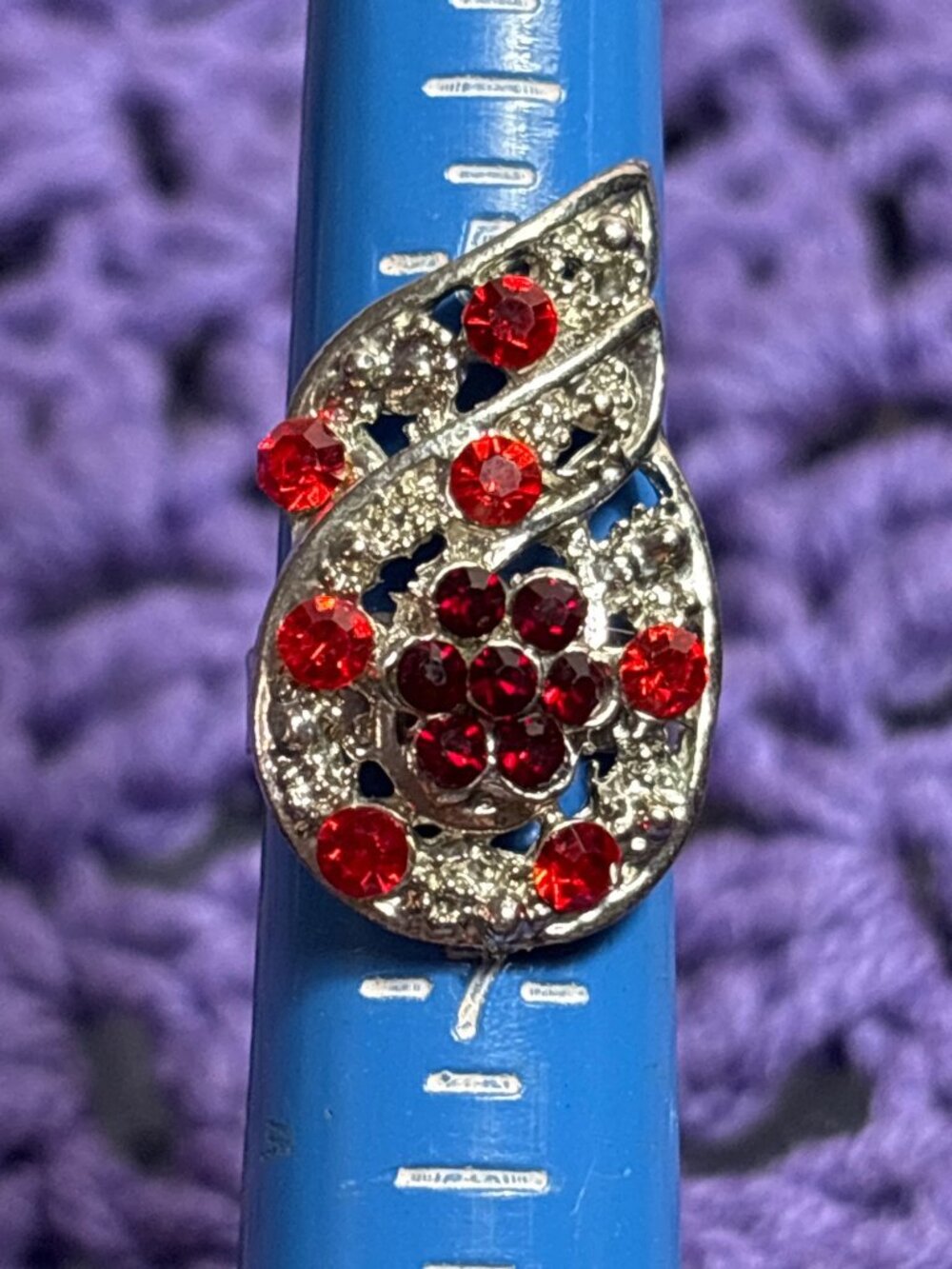 Vintage Silvertone Adjustable Ring Red Rhinestones Flower